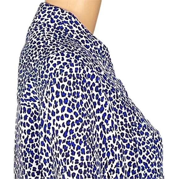 JUICY COUTURE blue, black & white leopard print, button-down blouse. Medium. EUC - Picture 4 of 11